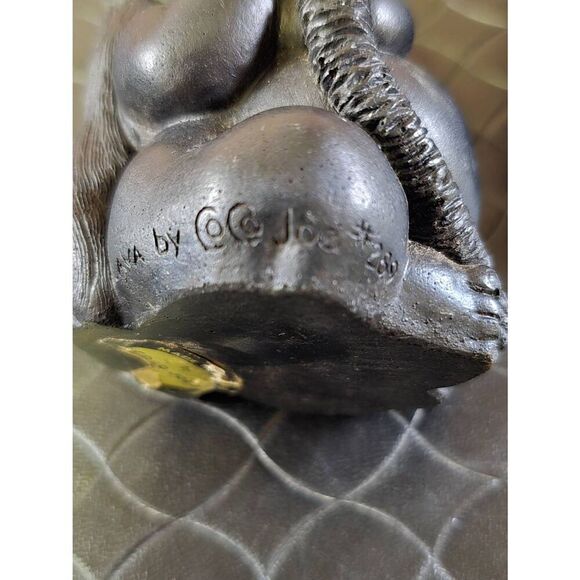 Coco Joes Hawaiian Lava Sculpture-Chubby Male and Female - Picture 9 of 11